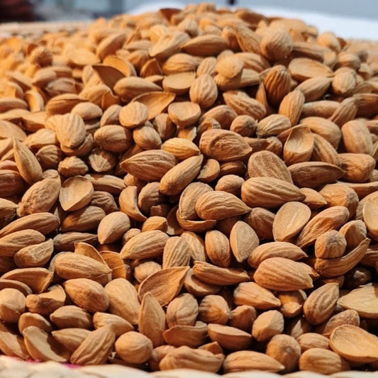Yemeni organic Almonds
